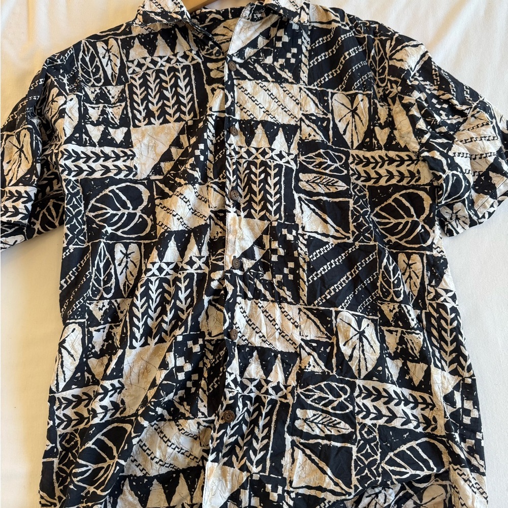 Black and White Patterned Men's Shirt